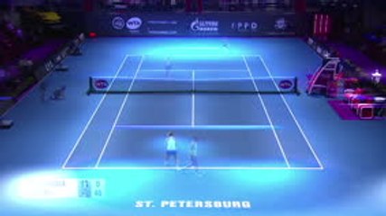 Saint-Pétersbourg - Bertens en deux temps