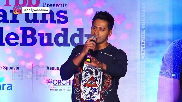 Varun Dhawan FUNNIEST Reaction To Media, Clarifies Wedding Rumours With Natasha