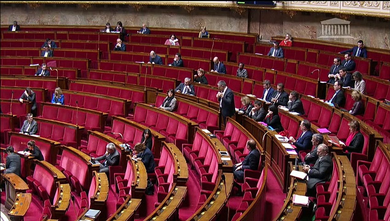 1ère séance : Gel des matchs de football le 5 mai ; Financement de la téléphonie mobile ; Diverses mesures de justice sociale ; Fonds de garantie des victimes des actes de terrorisme ; Protection patrimoniale des langues régionales - Jeudi 13 février 2020