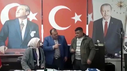 Feke'de şehit yakının bulduğu cüzdan sahibine teslim edildi - ADANA