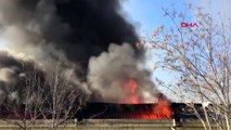Gaziantep'te sanayi sitesinde bir fabrika yanıyor-4