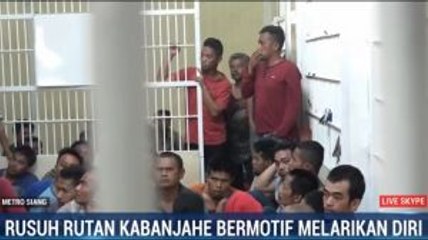 Télécharger la video: Sederet Temuan Polisi di Balik Kerusuhan Rutan Kelas II B Kabanjahe