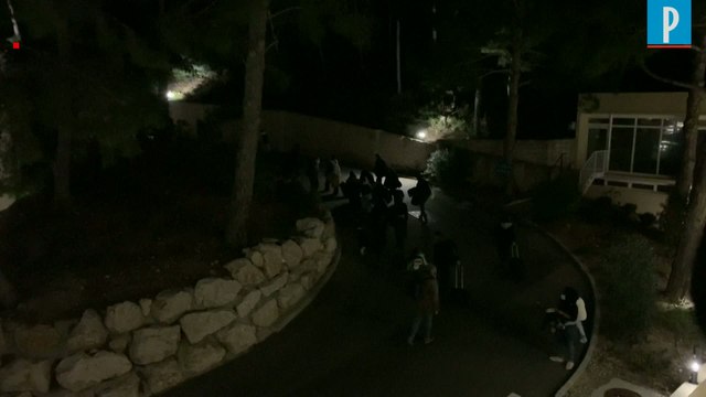 Les premiers rapatriés Français sortent de quarantaine