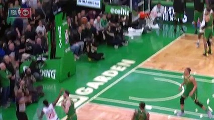 Lou Williams en colère contre les arbitres