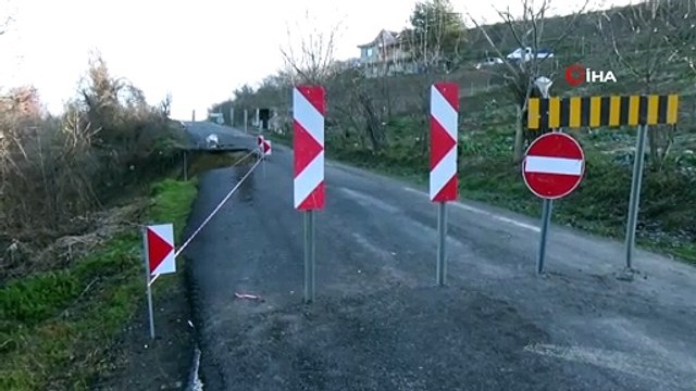 Şiddetli yağış sonrası 20 köyü birbirine bağlayan yol çöktü