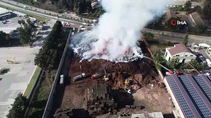 Fabrika yangını 32 saattir sürüyor