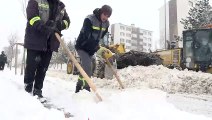 Karla mücadelenin kahramanları 2 ayda binlerce kilometre yol açtı - ERZURUM