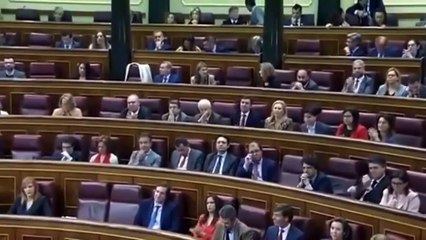 Cayetana pisotea al mentiroso Ábalos: "No dimitirá porque perdió la dignidad el día que fue hasta Barajas"