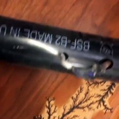 Un courant électrique puissant dans du bois