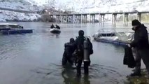 Fırat Nehri'nde batan teknedeki kişinin cesedine ulaşıldı (2)