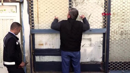 İzmir'de depoya baskın yapan ekipler manzara karşısında şaşkına döndü