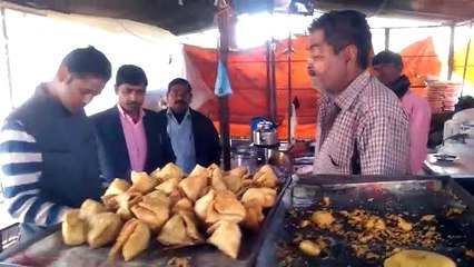 फतेहपुर: खाद्य सुरक्षा टीम ने किया दुकानों का निरीक्षण