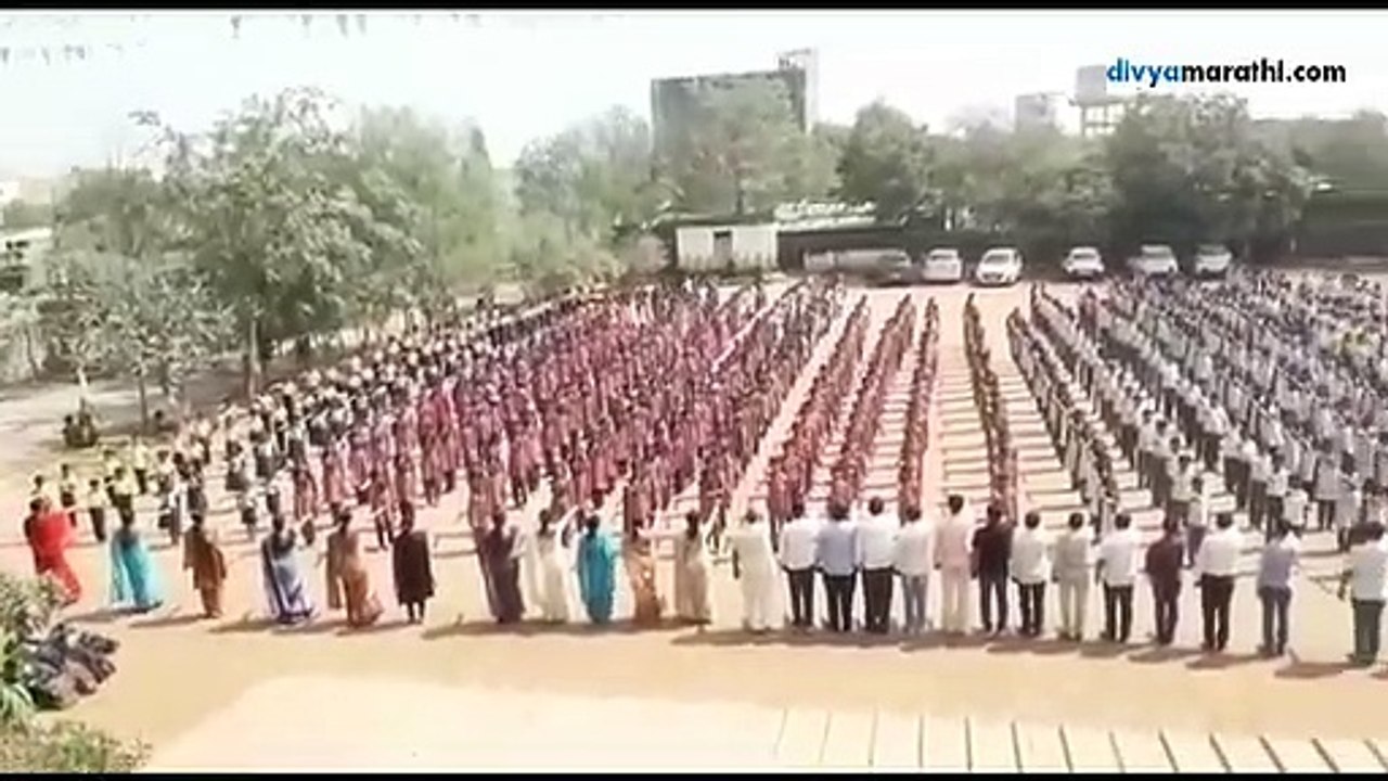 करमाड येथील न्यू हायस्कुलमधील विदयार्थ्यांनी घेतली दिव्यमराठीची प्रतिज्ञा