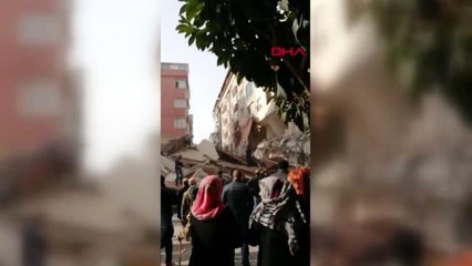 Bahçelievler'de bina çöktü