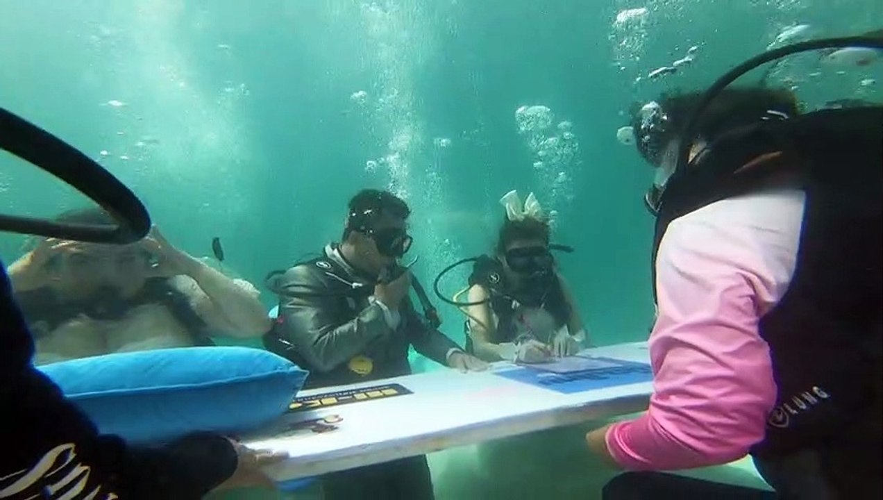Thailand: Unter-Wasser-Ja-Wort am Valentinstag
