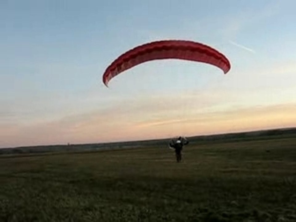 Atterrissage en paramoteur.