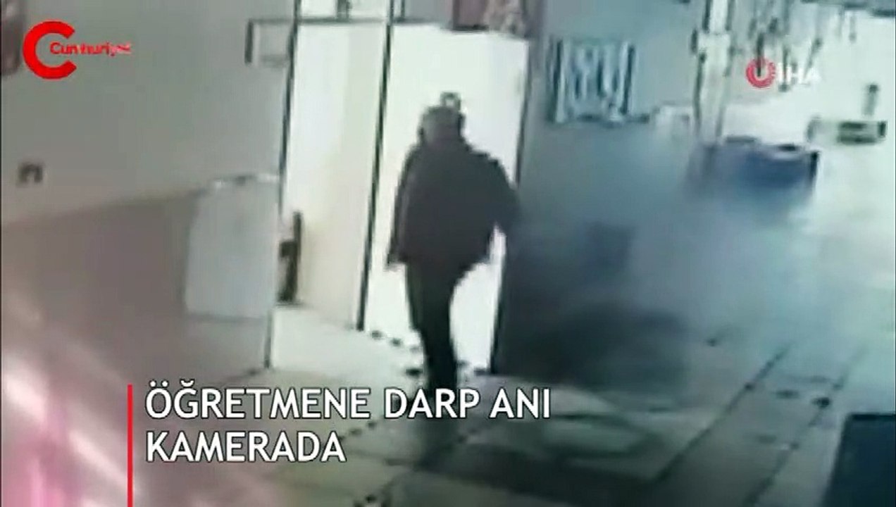 Çocuğuna tokat attığı iddiasıyla öğretmeni tekme tokat dövdü
