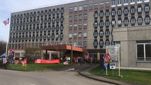 Débrayage des soignants : 200 manifestants à l’hôpital de Flers
