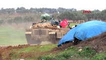 Suriye sınırına askeri araç ve polis takviyesi