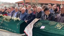 Kapatılan Refah Partisi'nin Fatih İlçe Başkanı Halim Abi'nin cenazesi toprağa verildi - İSTANBUL
