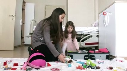 Gözlem altındaki vatandaşlar hastaneden valizlerle ayrıldı