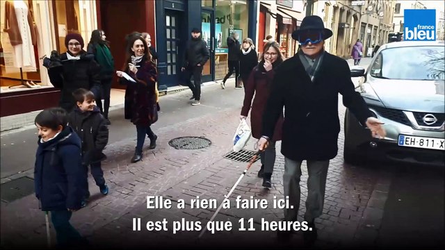 Le maire Dominique Gros à l’aveugle dans les rues de Metz