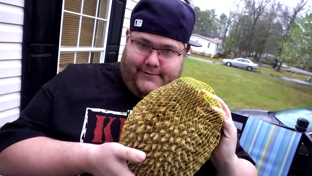 DURIAN FRUIT vs ANGRY GRANDPA!!