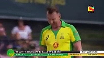 Brett Lee Cleans Up Yuvraj Singh and Brad Hodge - Bushfire Bash 2020 - 9th February, 2020