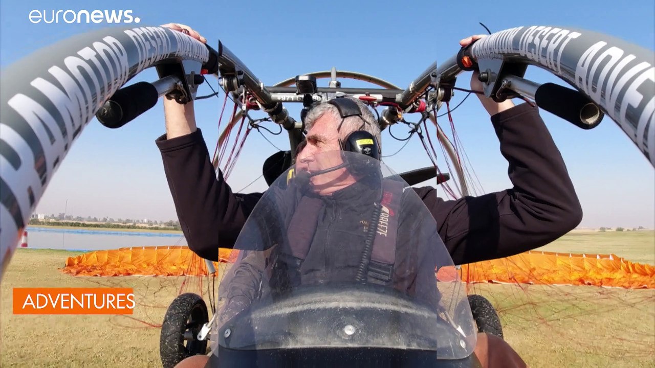 Paramotorral Dubaj felett