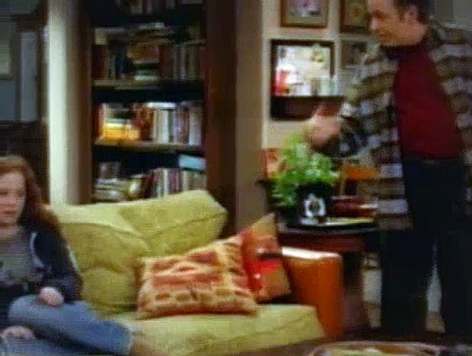 8 Simple Rules S01E15 - Kerry's Big Adventure