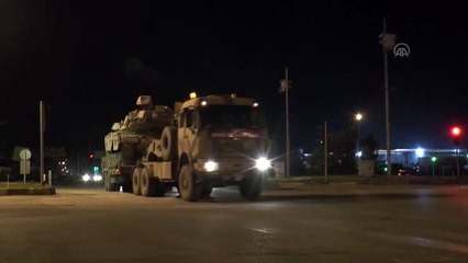 Suriye sınırına tank ve zırhlı iş makinesi sevkiyatı (2)