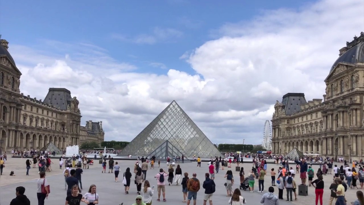 Paris, August 2019 - Walking Tour&River Seine C...