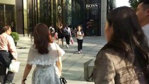 Shanghai Walks #14 - Huaihai Road, IAPM Shopping Mall entrance, Hugo Boss store side, pedestrians crossing (September 2017)