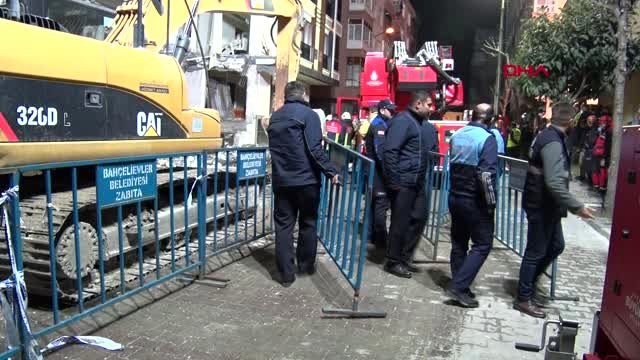 Çöken binanın enkaz kaldırma çalışmaları tamamlandı