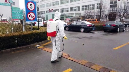 Muertos por COVID-19 en China superan 1.500, confirman primer caso en África