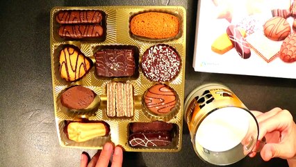 84 ASMR EATING SOUNDS - CHOCOLATE COOKIES