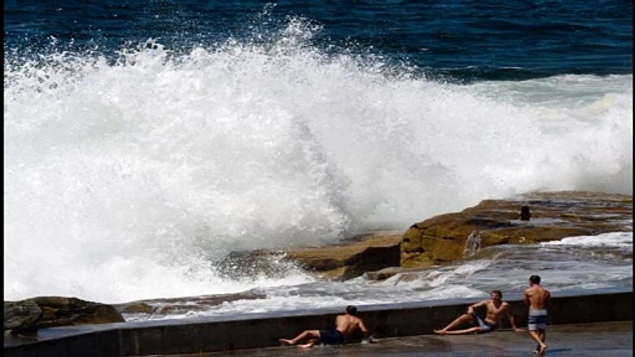 AUSTRALIA extreme conditions: Viral videos from the severe weather hitting New South Wales.