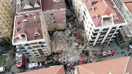 Bahçelievler'de 7 katlı binanın çökme anı kamerada
