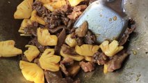 Cambodian food - Fried cow toque with Pineapple - ឆាម្នាស់ជាមួយអណ្តាតគោ - ម្ហូបខ្មែរ