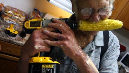 THE CORN ON A DRILL CHALLENGE (PRANK!)