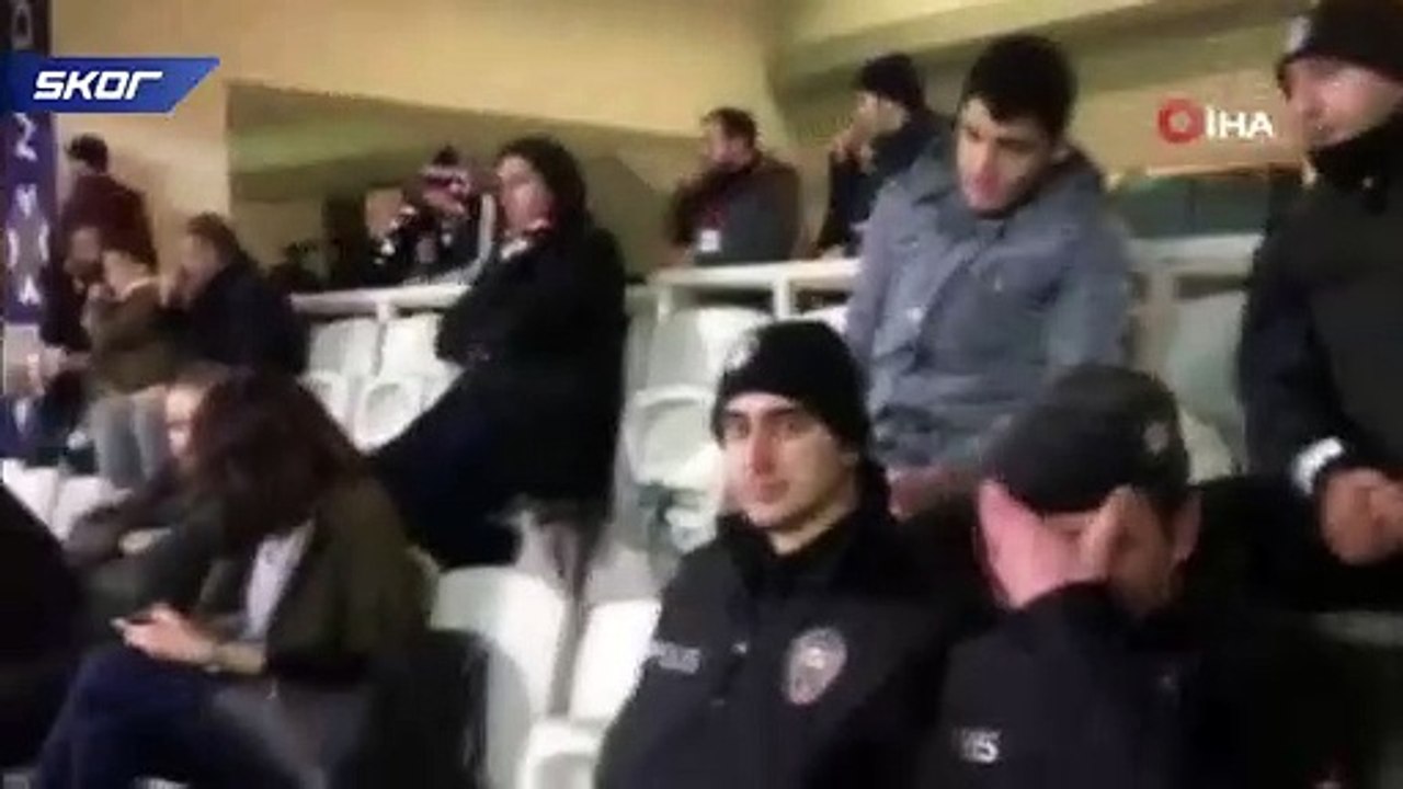 Polis memuru görme engelli taraftara maçı böyle anlattı