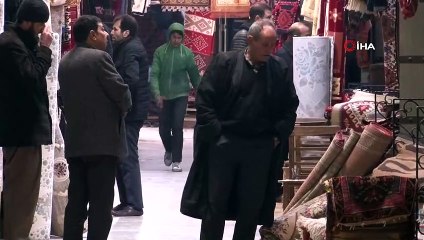 Soğuk hava teknolojiye direnen kürk ustalarına yaradı