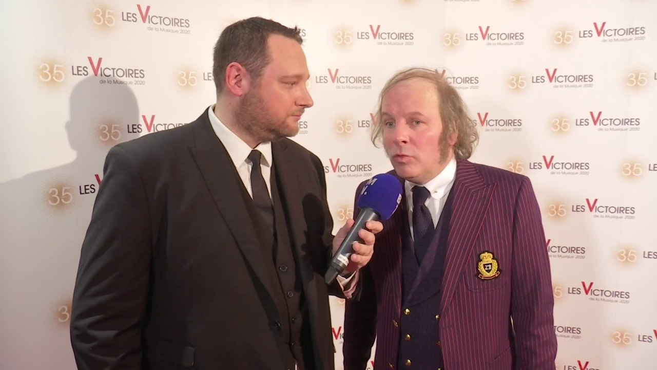 Philippe Katerine, artiste masculin de l'année: "C'est incroyable d'entendre dire 'Tu peux continuer à faire de la musique, on va t'écouter'"