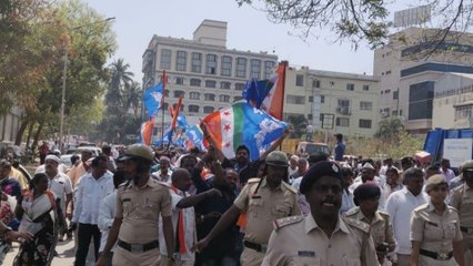 BJP ಸರ್ಕಾರದ ವಿರುವುದ ಕಾಂಗ್ರೆಸ್ ಮುಖಂಡರ ಬೃಹತ್ ಪ್ರತಿಭಟನೆ