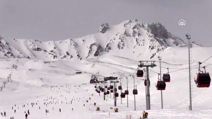 Descargar video: Hacılar Erciyes 10. Uluslararası Zirve Tırmanışı başladı