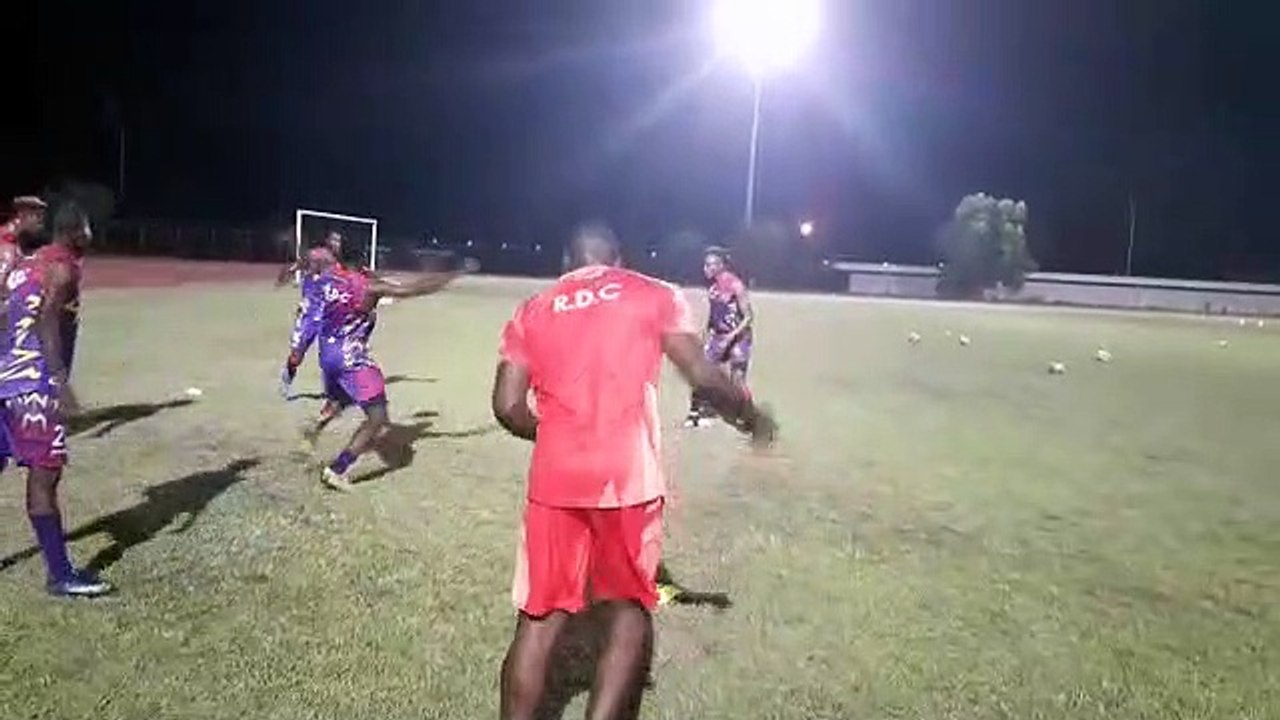 PREMIÈRE SÉANCE D'ENTRAÎNEMENT DE LÉOPARDS LOCAUX HIER À KINTELE | SUIVEZ