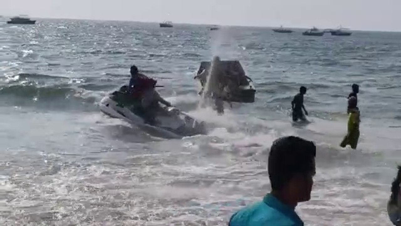 Baga beach and Anjuna Beach _ Goa vlog series Day2