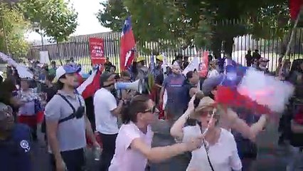 Protesta en contra de una nueva Constitución en Chile