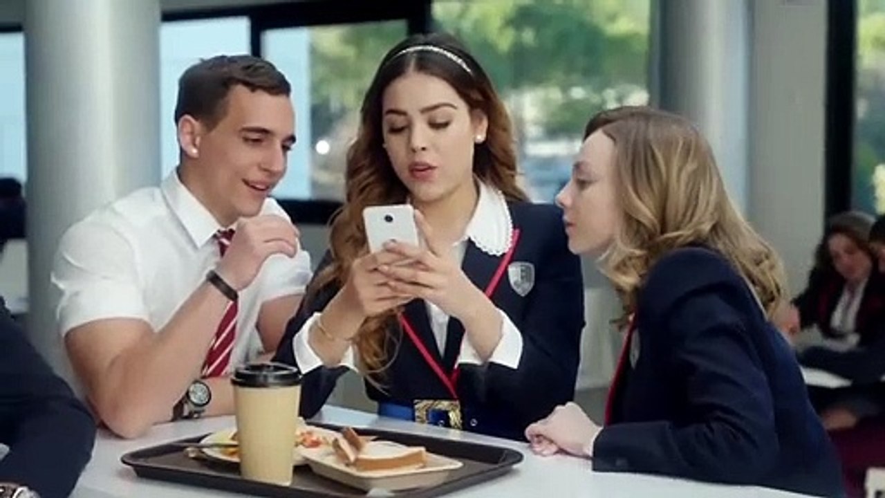 ELITE escenas de LU  Danna paola mi vida