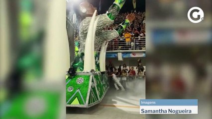 Carro da Jucutuquara bate e tem princípio de incêndio